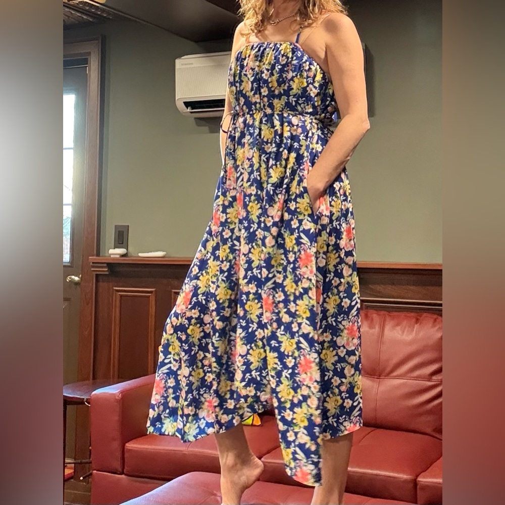 Floral Midi Dress with Pockets